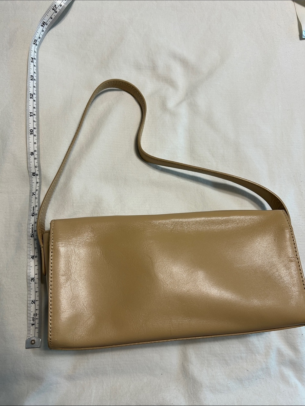 Classic Tan Leather Shoulder Bag Preston & York